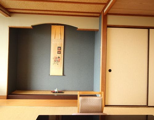 【本館】和室10畳+広縁（一例）・夜