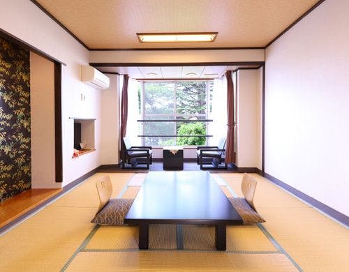 【東館】和室10畳+広縁（一例）