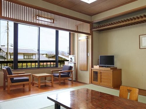 低層階（１号館２階）の和室（8畳）