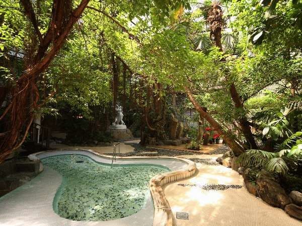 정글 스타일 목욕