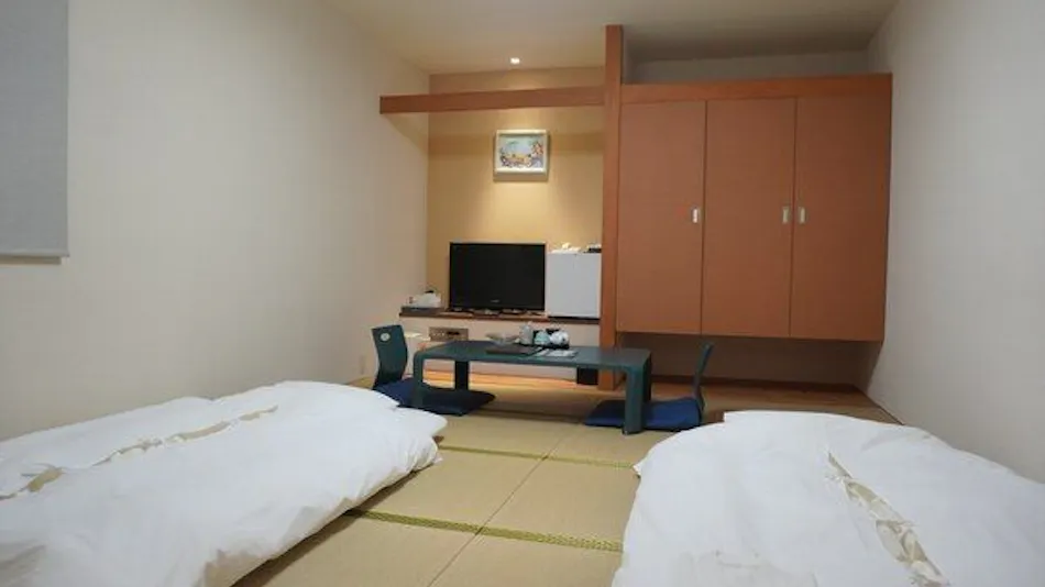 Hotel Crown Hills Arakawaoki (BBH Hotel Group)