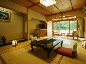 咲花温泉 翠玉の湯 佐取館