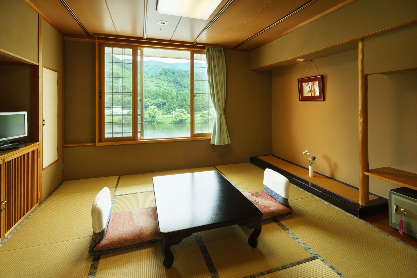 Sakihana Onsen Suigyoku no Yu Satorikan