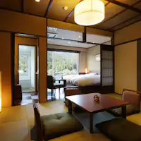 เครื่องลายครามสีขาว