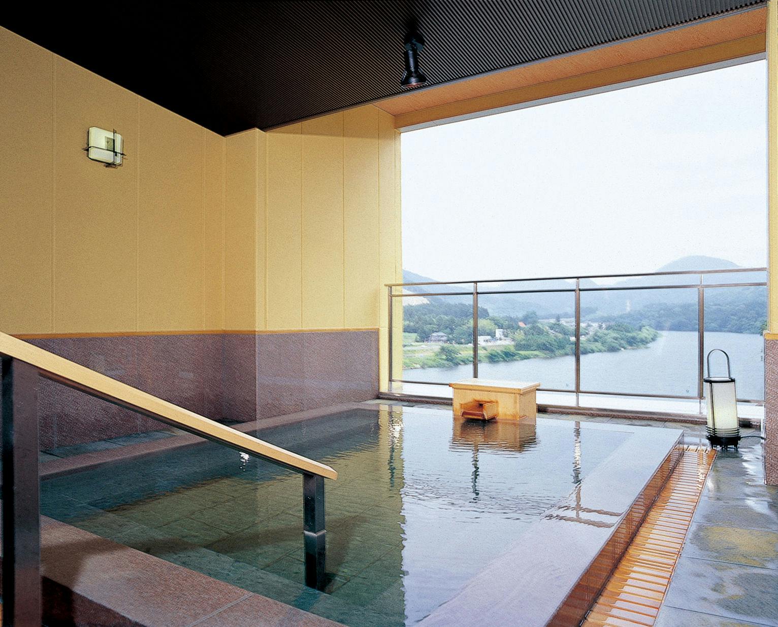 Sakihana Onsen Suigyoku no Yu Satorikan