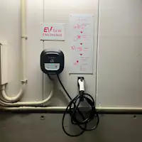 ENECHANGE สถานีชาร์จ EV