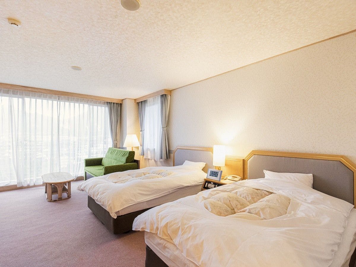 ห้องดีลักซ์เตียงคู่สไตล์ตะวันตก (36 ตร.ม.)