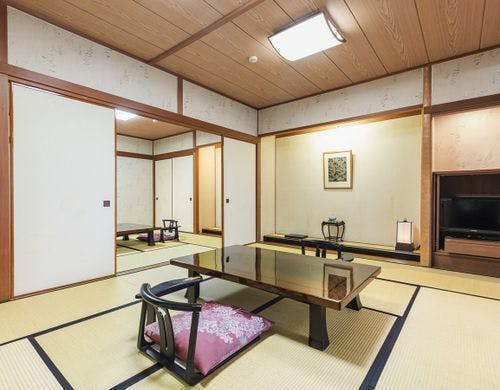 特別室（10畳+8畳）