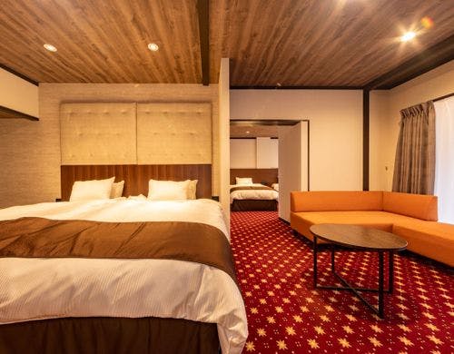 【2022年11月リニューアル客室｜4ベッド】