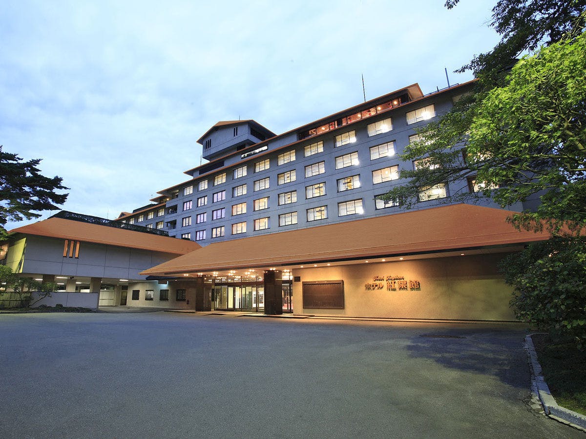 โรงแรม Kōyōkan - ทิวทัศน์ยามเย็น