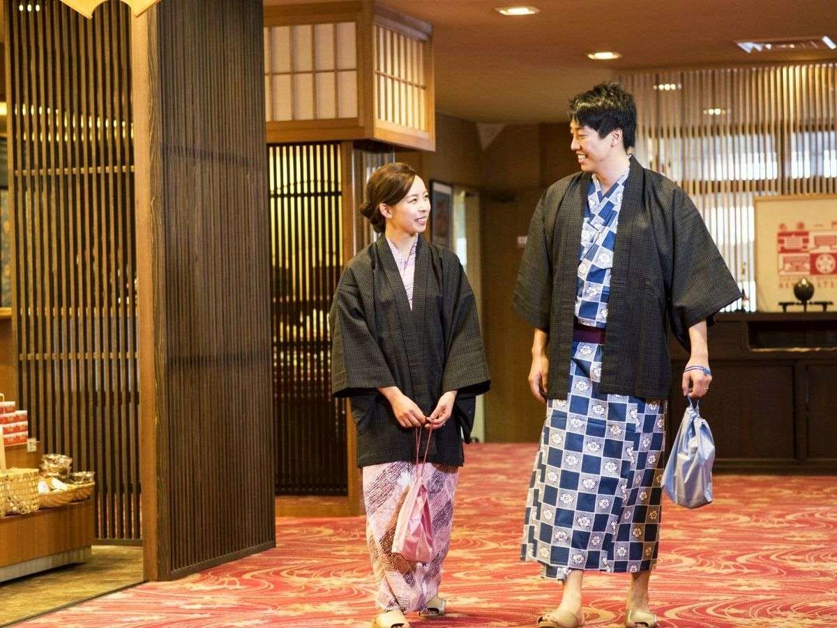 ผ่อนคลายในสถานที่ด้วยชุดยูกาตะ