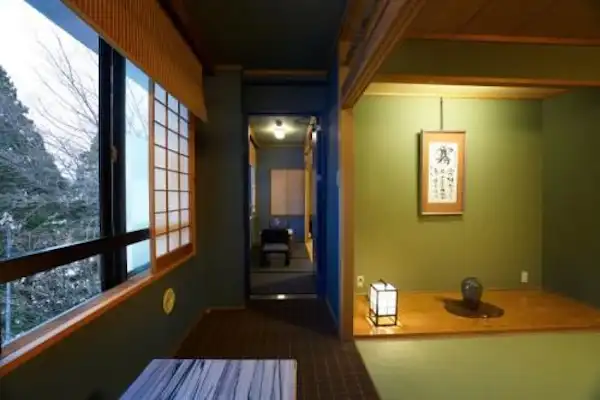 ห้องเชื่อมต่อสไตล์ญี่ปุ่นและตะวันตก