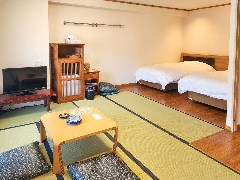 Kamar gaya Jepang dan Barat, Twin Bed + Ruang gaya Jepang 7,5 tatami.