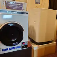 ร้านซักผ้าหยอดเหรียญ