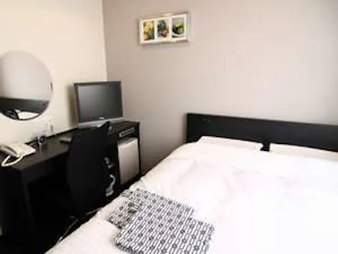 Bilik untuk dua orang dengan katil 140cm yang berpatutan