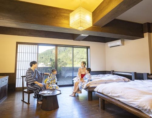 スイート和洋室ツイン「天空庵」展望風呂付