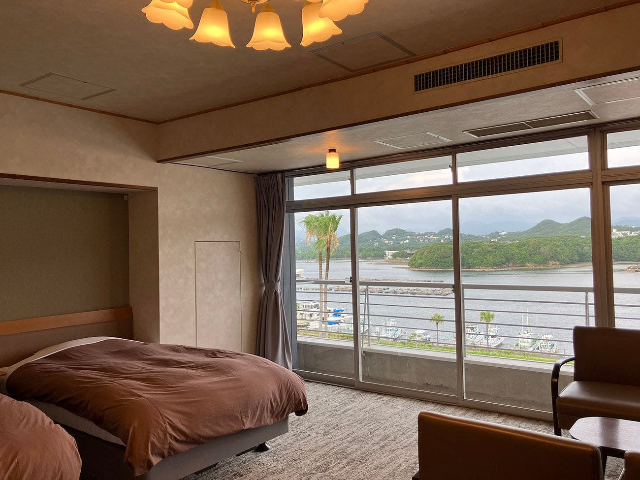 ห้องพักสไตล์ญี่ปุ่นและตะวันตกแบบทวิน พร้อมอ่างอาบน้ำกลางแจ้งระดับซูพีเรีย