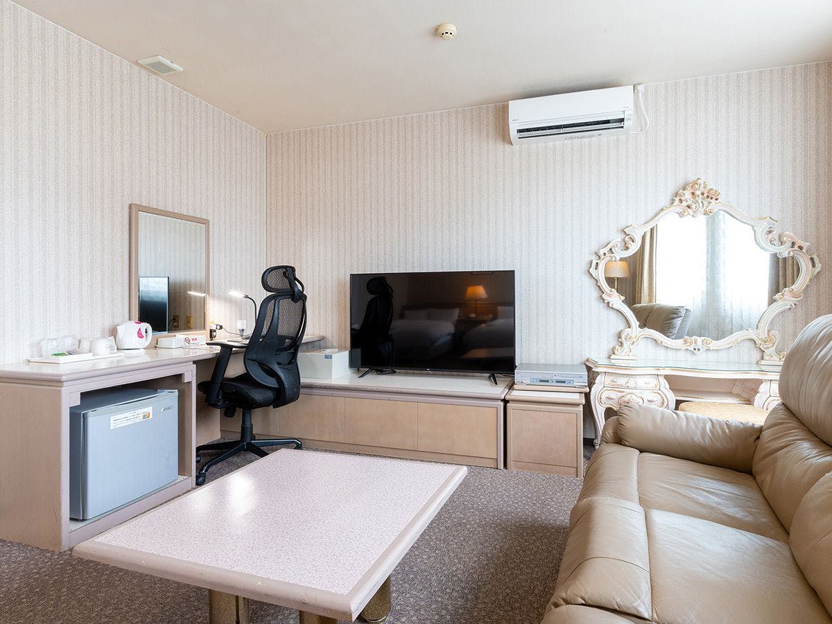 Hotel New Century
