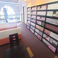 มีพื้นที่สำหรับการ์ตูนอยู่หน้าห้องอาหารเช้าที่ชั้น 2