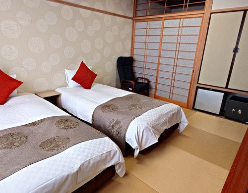 和ツイン客室一例