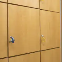 ห้องอาบน้ำสาธารณะขนาดใหญ่ (สลับชายหญิง)