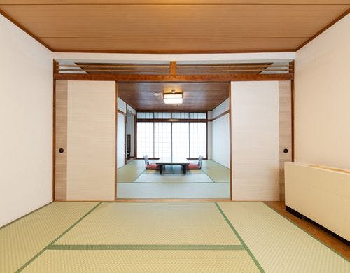 【高層階・渓谷側】和室二間10畳＋6畳