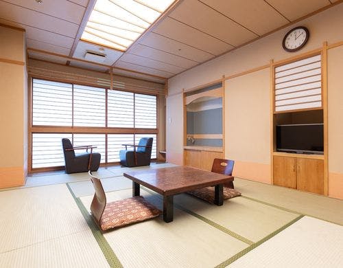 和室8畳以上(アウトバス)一例