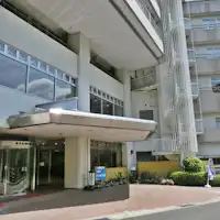 โรงแรมสี่ฤดู ภายนอก