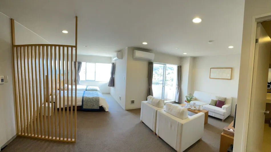 Wisterian Life Club Toba