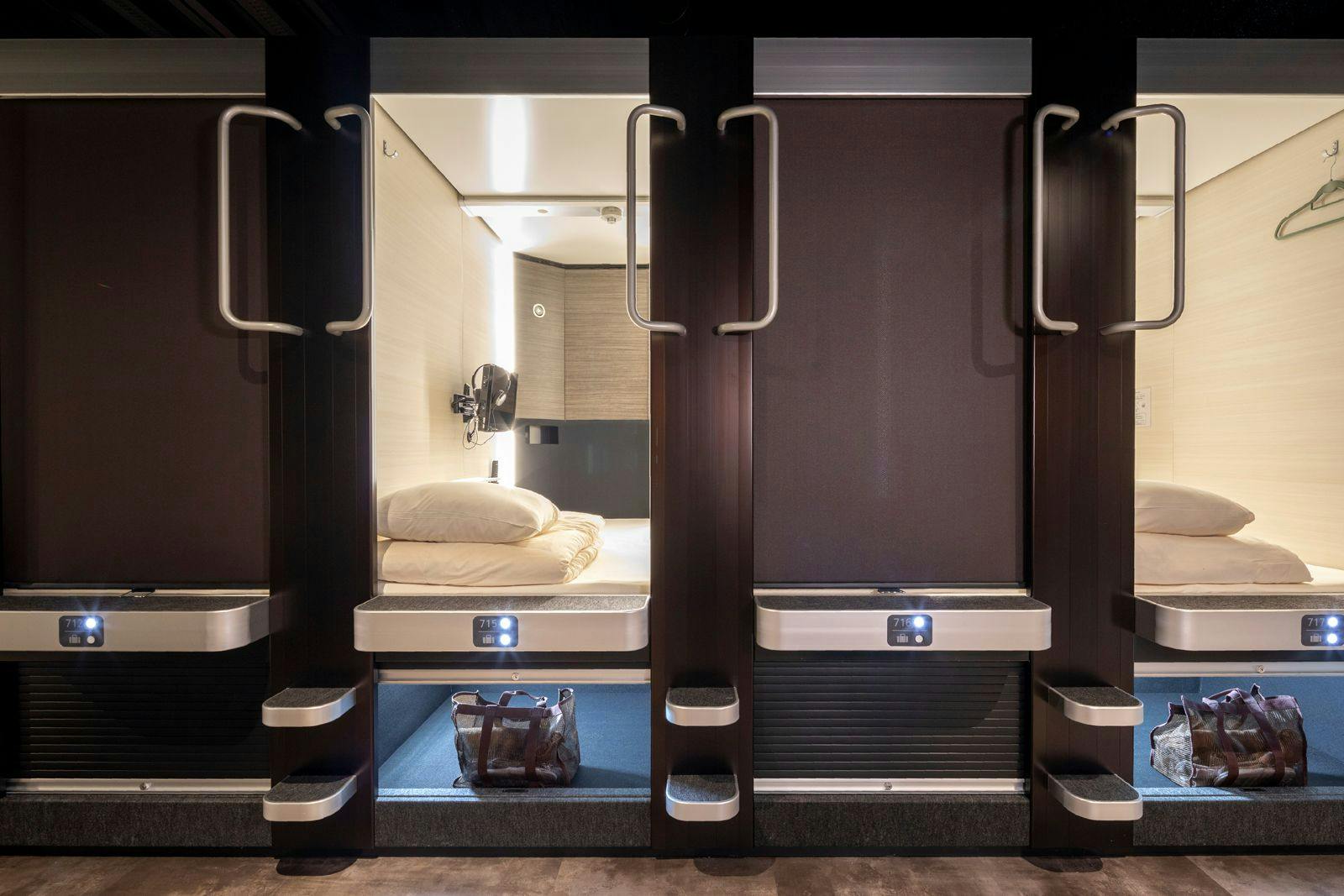Capsule Hotel CUBE Hiroshima