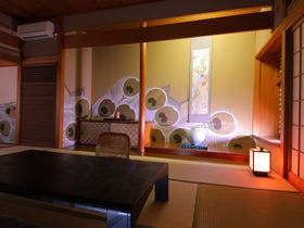 どうごや