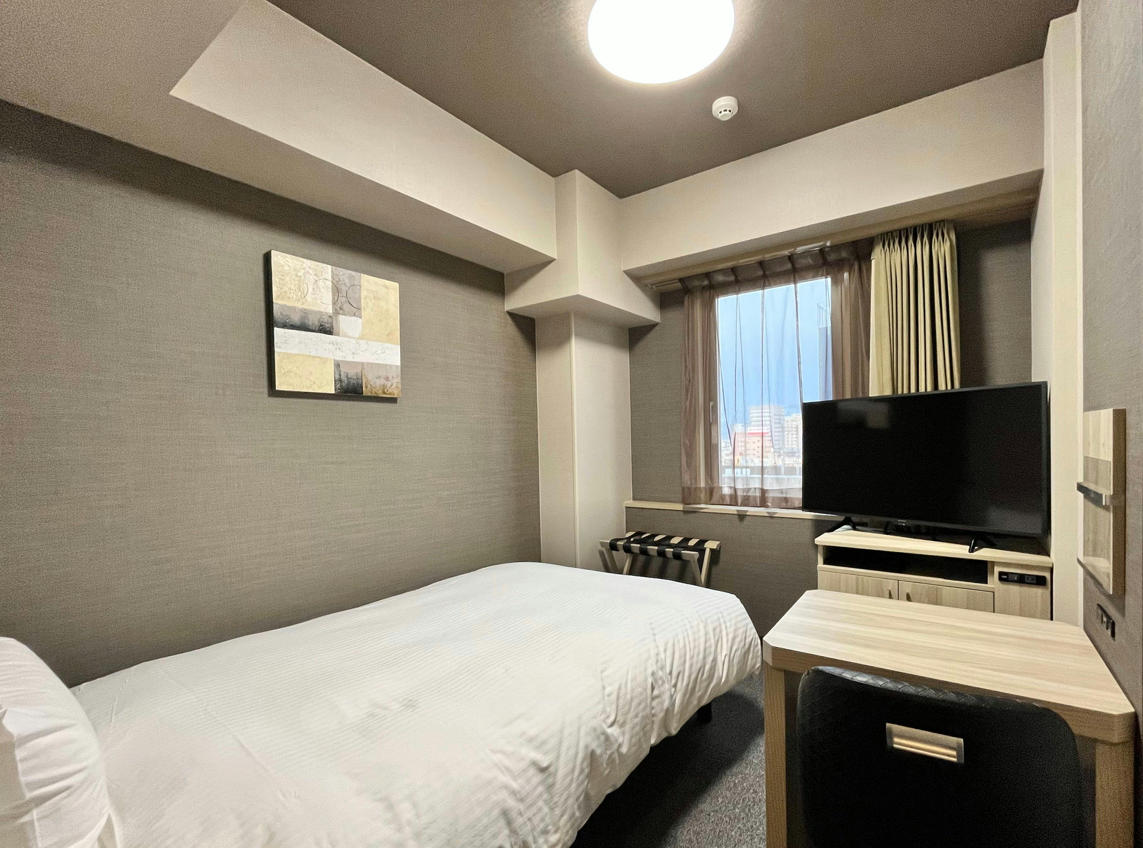 Hotel Route-Inn Nagaoka Ekimae
