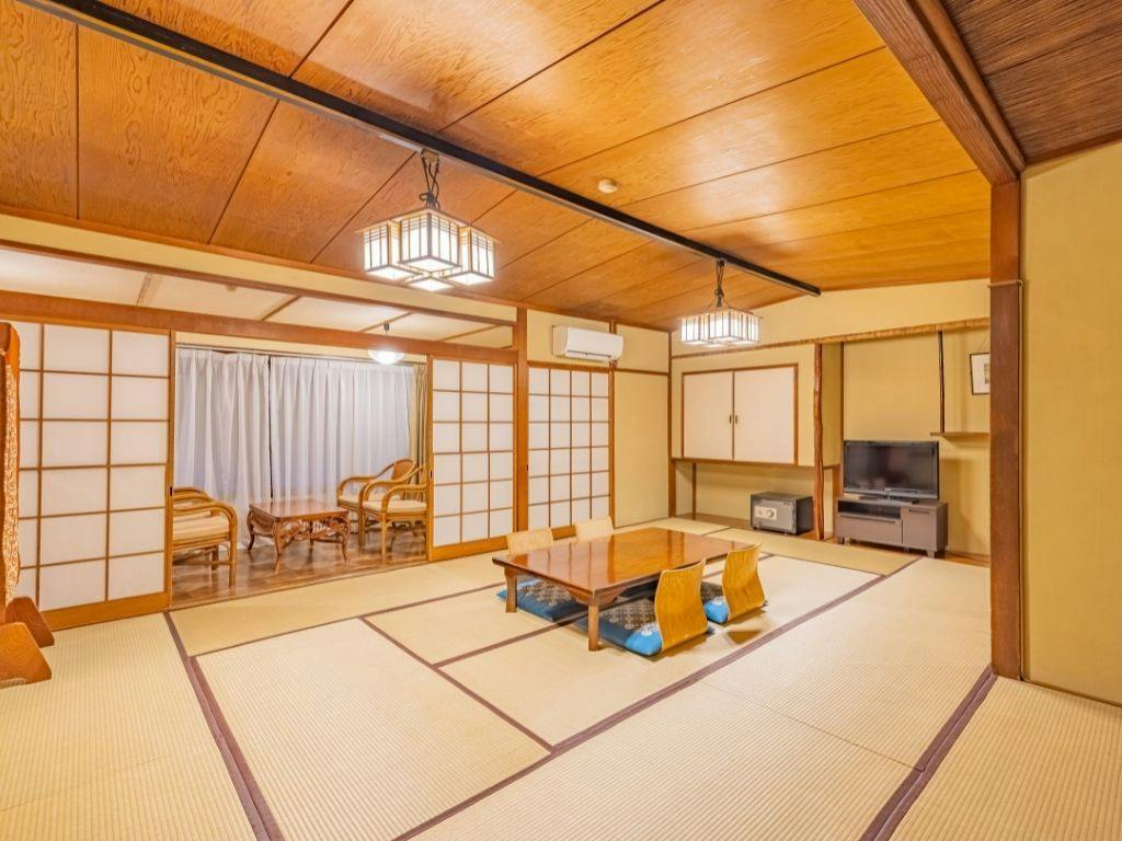 Tonosawa Ichinoyu Honkan