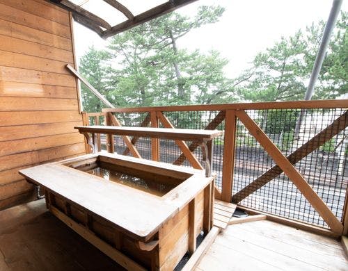 足湯付き和室　ベランダには温泉足湯が