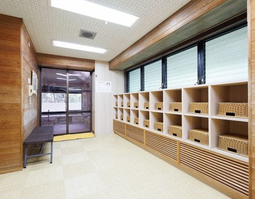 温泉浴場脱衣所