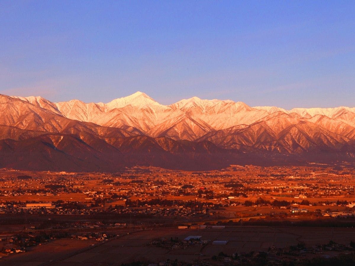 Pemandangan megah di sekitar [Pemandangan Alpen]