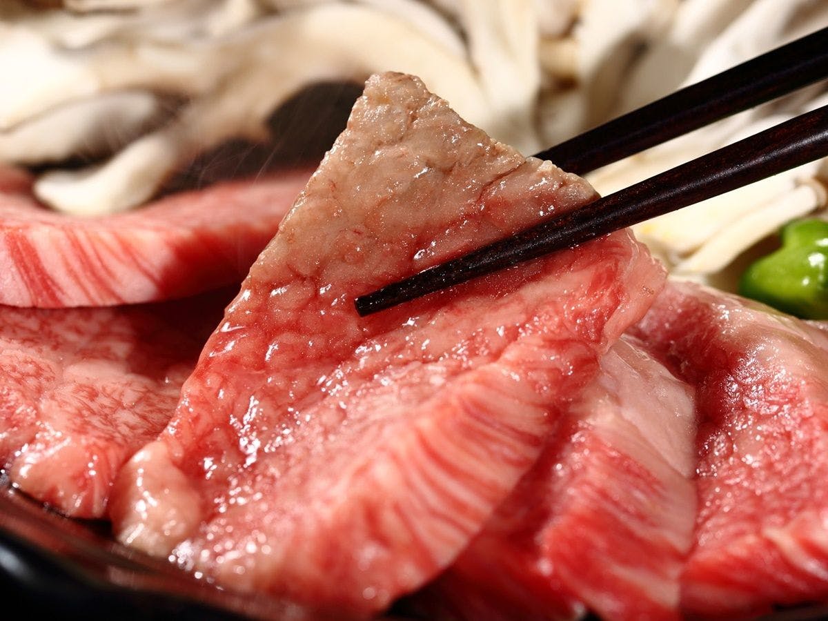 *Gambar panggangan di atas keramik