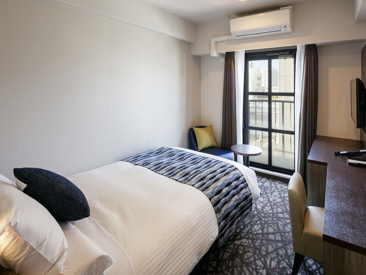 ซูพีเรีย เซมิ ดับเบิล