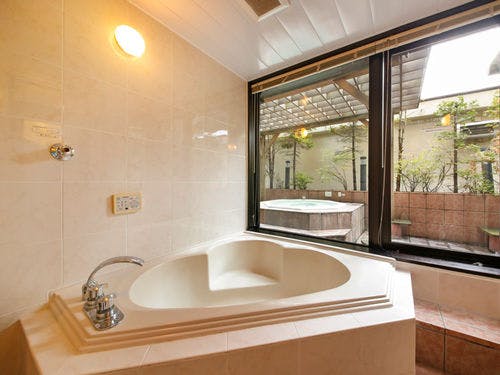 【212号室】37平米露天ジャグジー