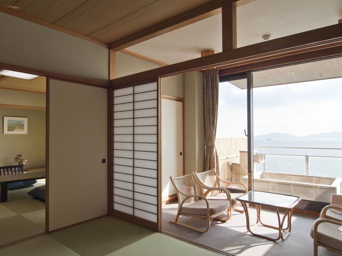 Hotel Tokaien