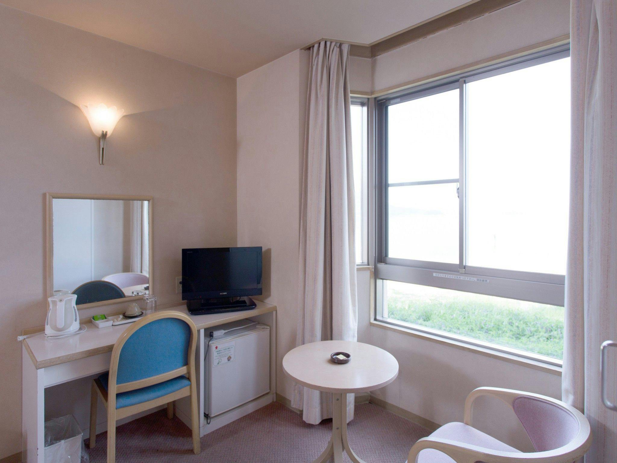 Jakomaru Park Tsuda (National Lodge Shokinkaku Kuapark Tsuda)