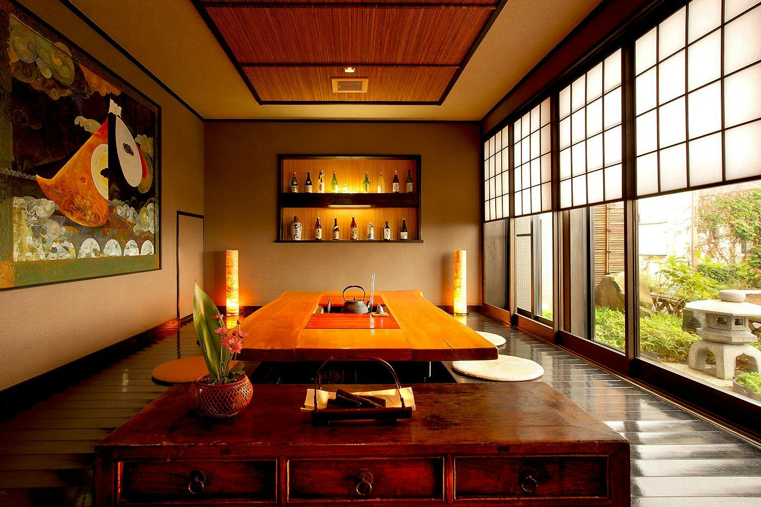 ล็อบบี้พร้อมเตาผิงแบบดั้งเดิม