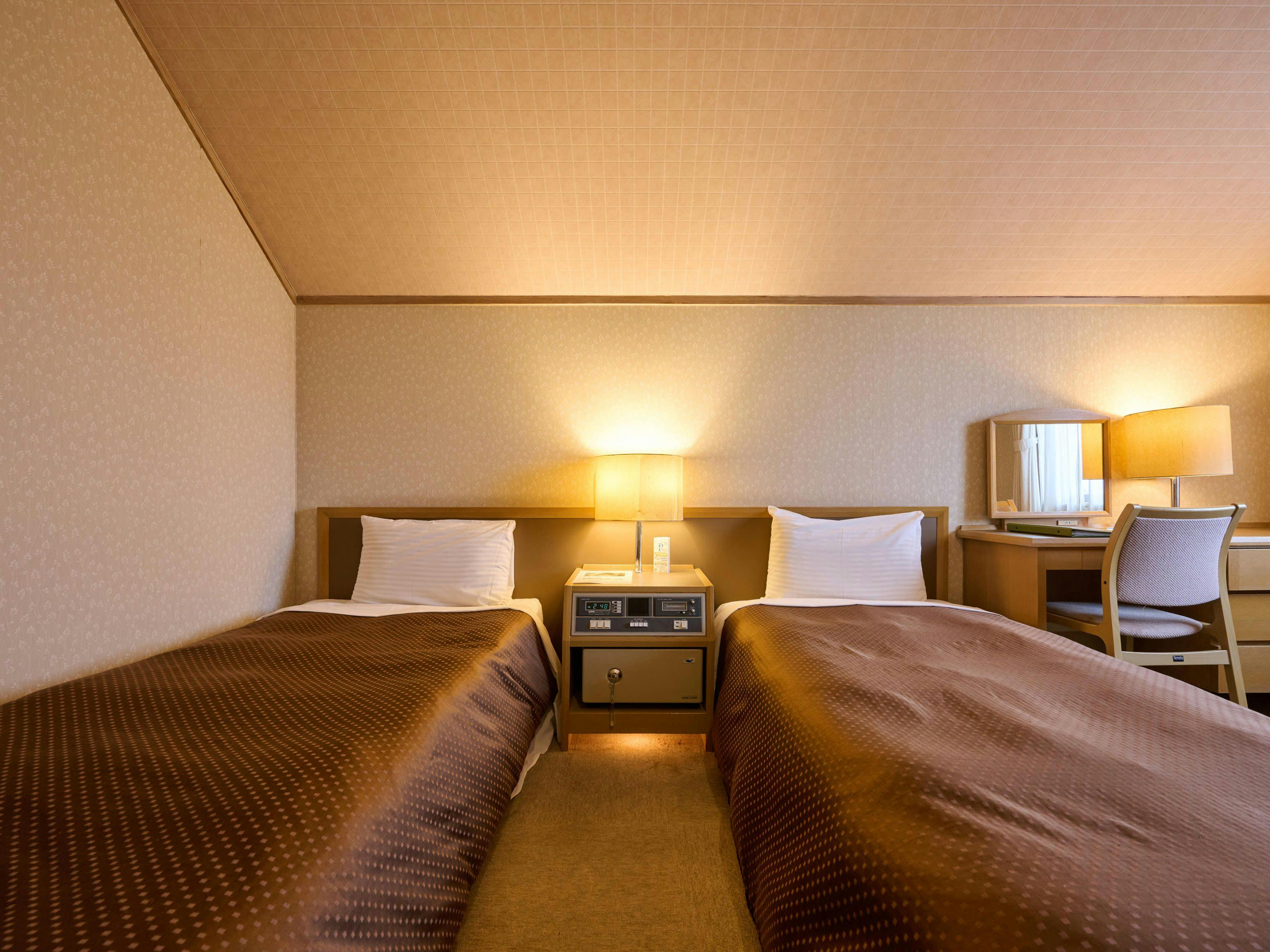 【Bebas Rokok】Kamar Twin