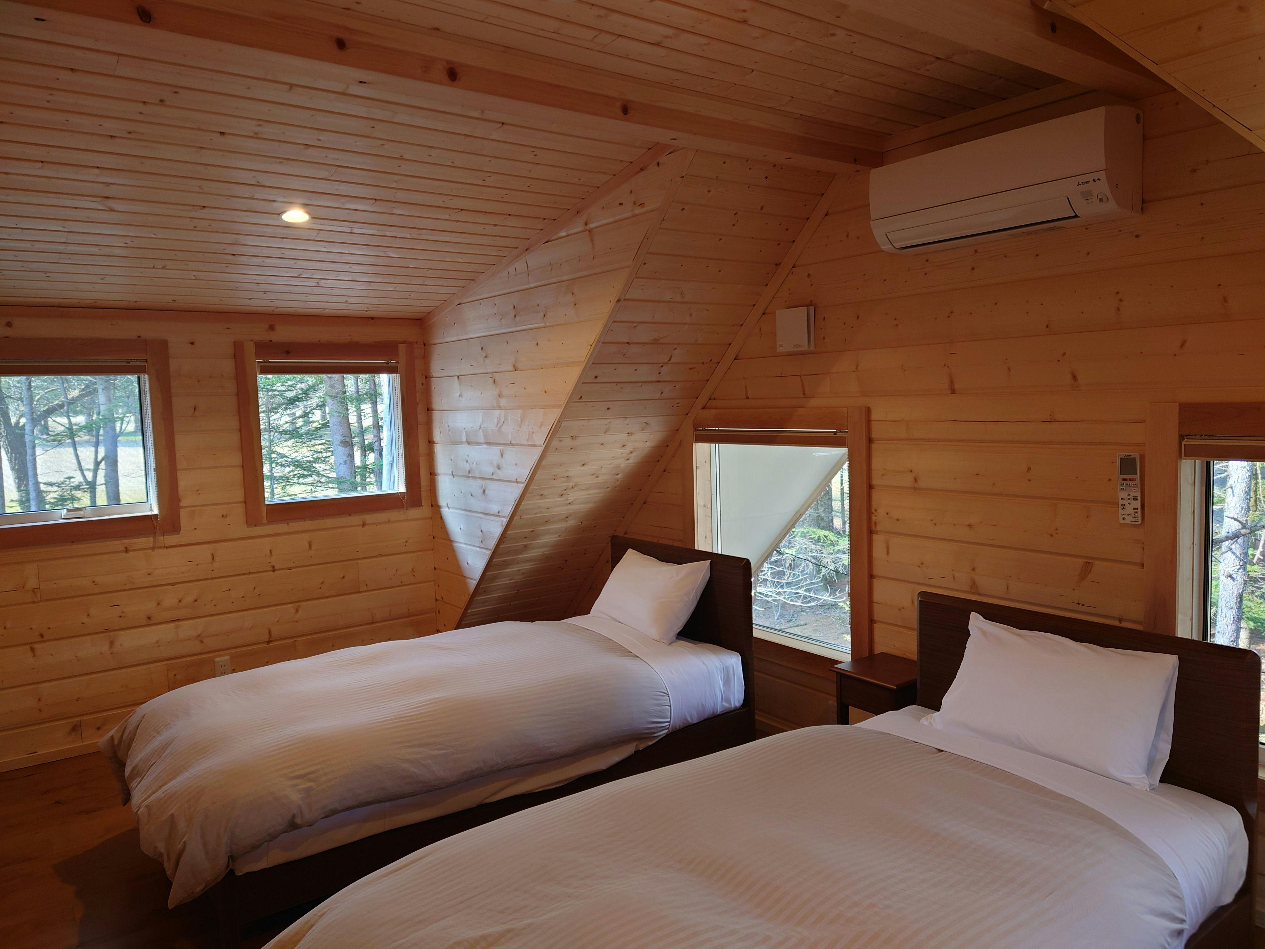 บ้านพักไม้สำหรับ 4 ท่าน โมมิจิ