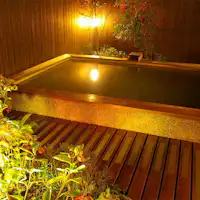 บ่อน้ำพุร้อนกลางแจ้ง