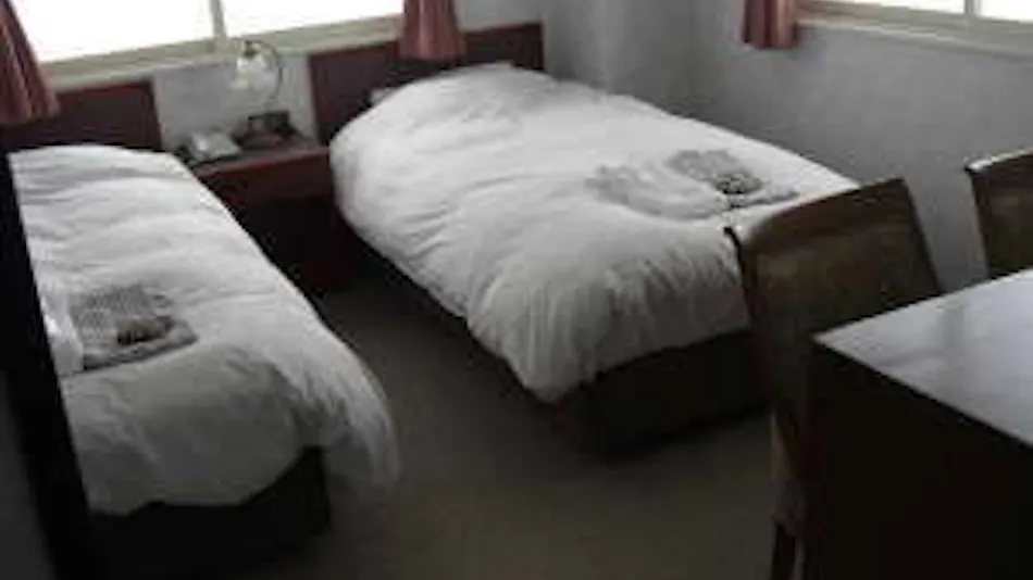 Small Hotel with Hot Springs Akakura Yours Inn