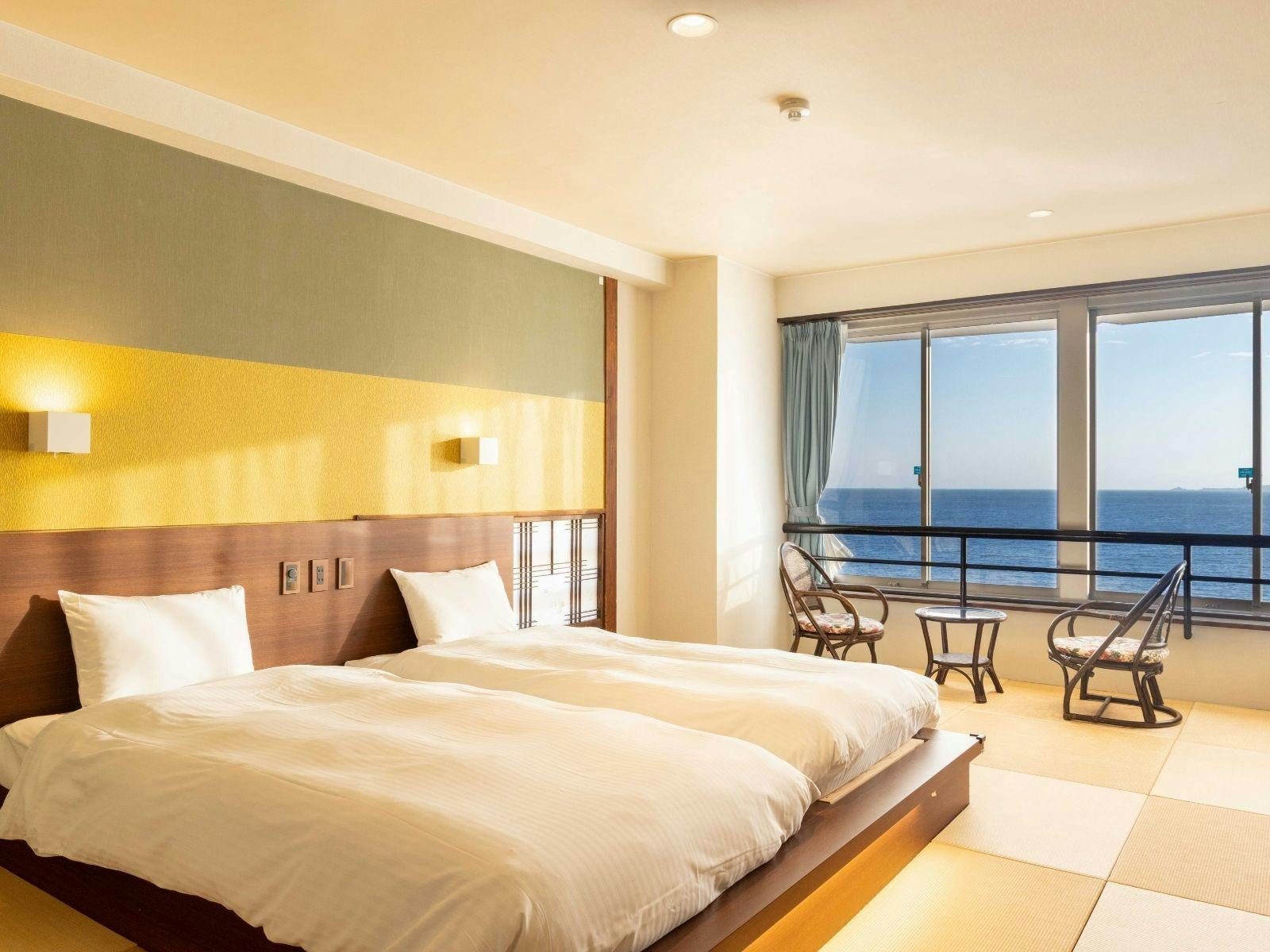 ห้องพักสำหรับครอบครัวพร้อมน้ำพุร้อน (ห้องมุม ขนาด 13 เสื่อทาทามิ)