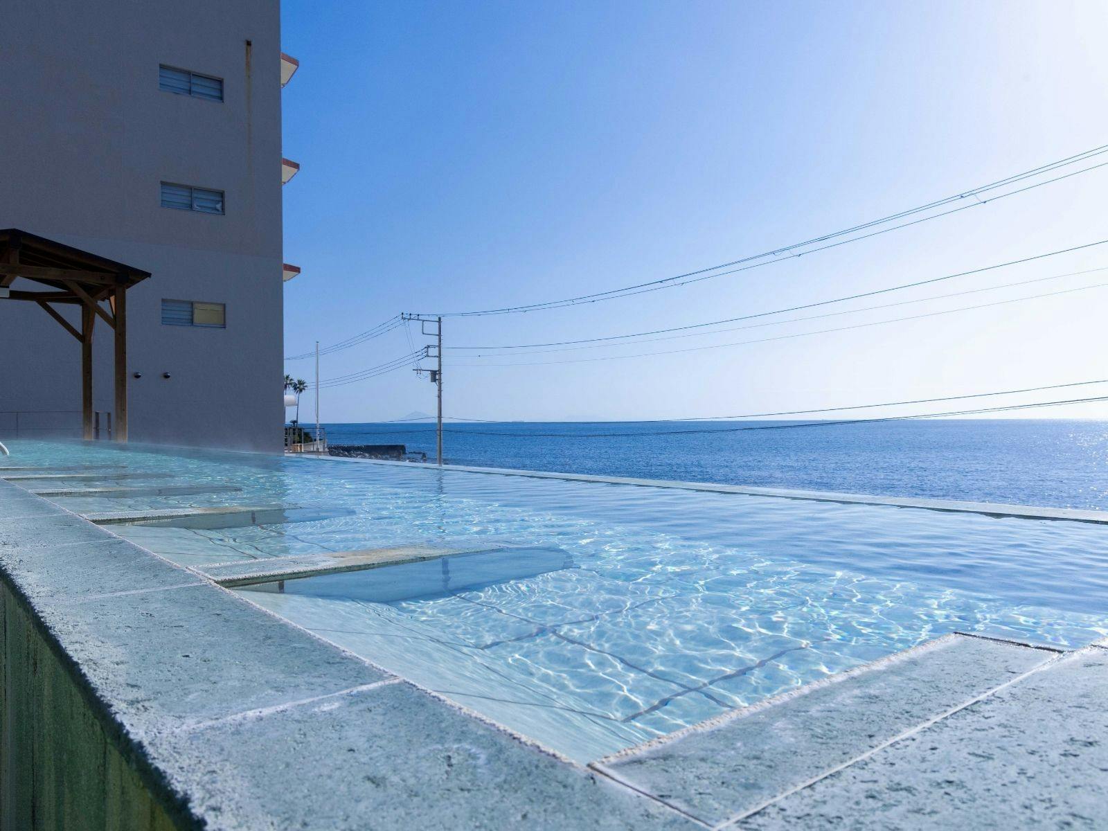 ออนเซ็นกลางแจ้งแบบอินฟินิตี้