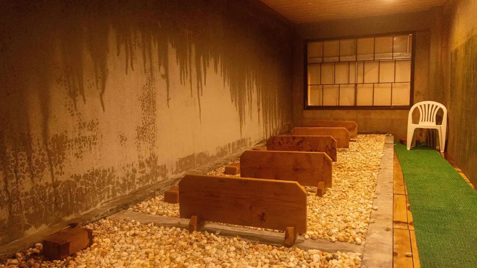 Ryugu no Tsukai Inn with Private Hot Spring Source