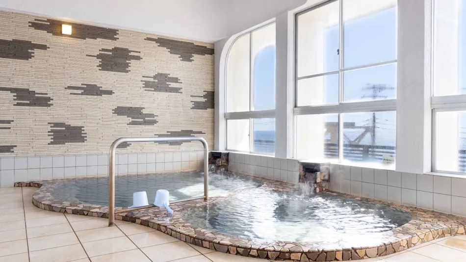 Ryugu no Tsukai Inn with Private Hot Spring Source